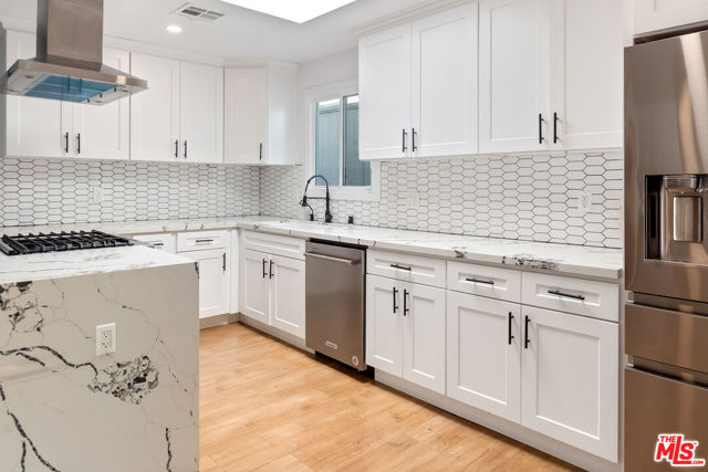 10517 Cheviot Drive, Los Angeles CA: https://media.crmls.org/mediaz/1e3a0a25-dd78-4461-a8e9-94b3c42f8478.jpg