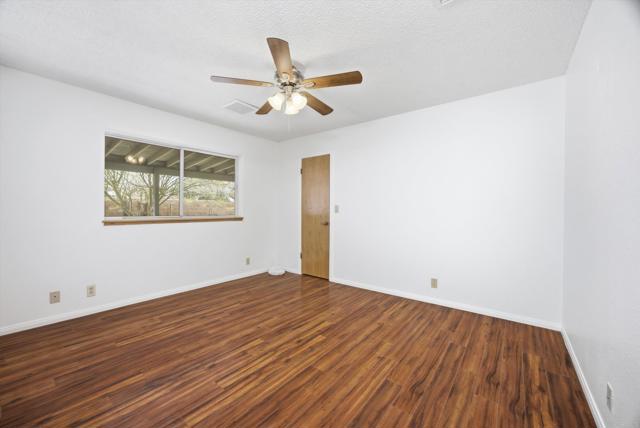 Detail Gallery Image 41 of 55 For 905 Cimarron Ct, Ridgecrest,  CA 93555 - 4 Beds | 2/1 Baths