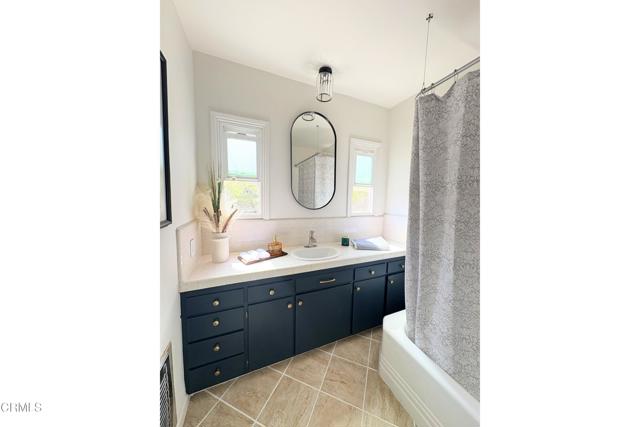 1255 N Dominion Avenue, Pasadena CA: https://media.crmls.org/mediaz/1e3a7ce0-9a62-4431-8532-c74da8414d17.jpg
