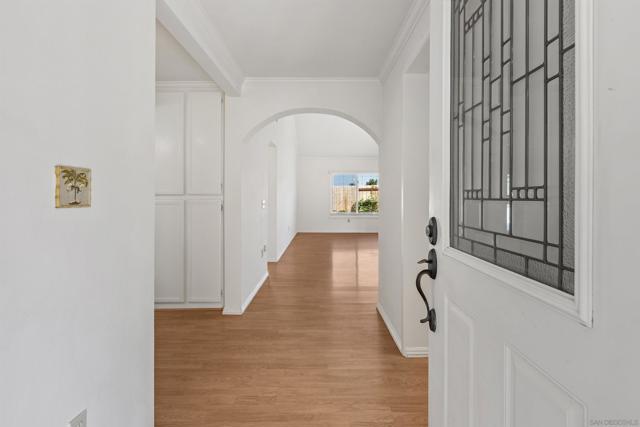 9530 Whellock Way, San Diego CA: https://media.crmls.org/mediaz/1e3ba3de-37cf-43c3-af66-8000c31ca422.jpg