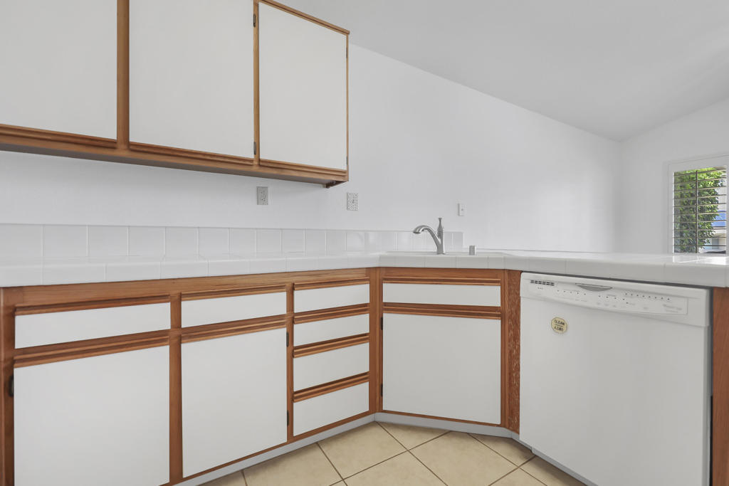 MLS #219137000DA image #11