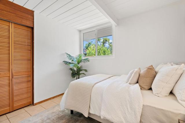 858 Cornwall Court, Sunnyvale CA: https://media.crmls.org/mediaz/1e3d6470-1ed0-4f07-8787-d4617e8bb13b.jpg