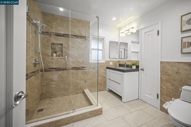 3698 De Rosa Ct, Concord CA: https://media.crmls.org/mediaz/1e3d9cb3-6b8d-4994-a1f5-ec9b39e3603b.jpg