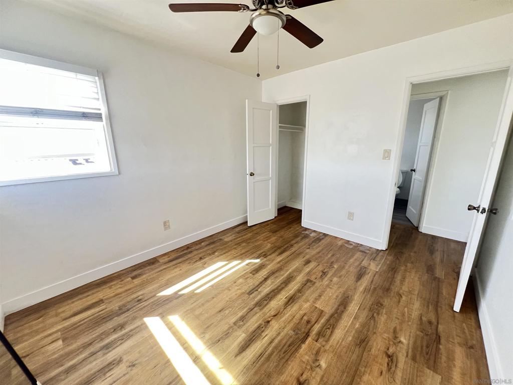 4064 Oakcrest Dr - photo 4