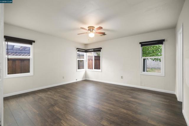 2656 Garden Ave, Concord CA: https://media.crmls.org/mediaz/1e3dff35-8f31-4553-bd8a-f7757f8cfdfe.jpg