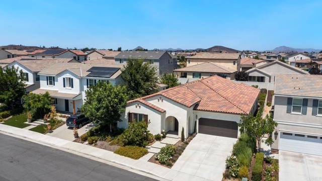 Detail Gallery Image 3 of 46 For 30674 Nature Rd, Murrieta,  CA 92563 - 4 Beds | 2/1 Baths