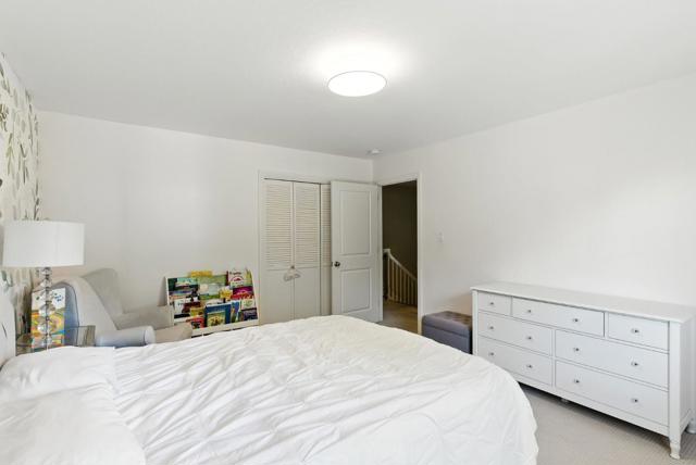1427 Paloma Avenue, Burlingame CA: https://media.crmls.org/mediaz/1e3e366e-2ca6-40b1-842a-6cdffe369c21.jpg