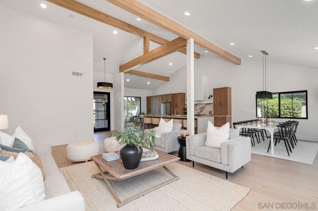 1127 Santa Rufina Court, Solana Beach CA: https://media.crmls.org/mediaz/1e3f8433-fd13-4714-b35f-6150217fa05b.jpg