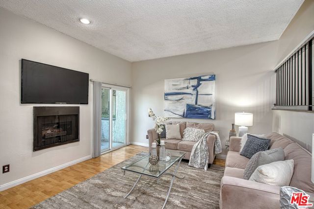 9540 SEPULVEDA Boulevard, 16 photo 3