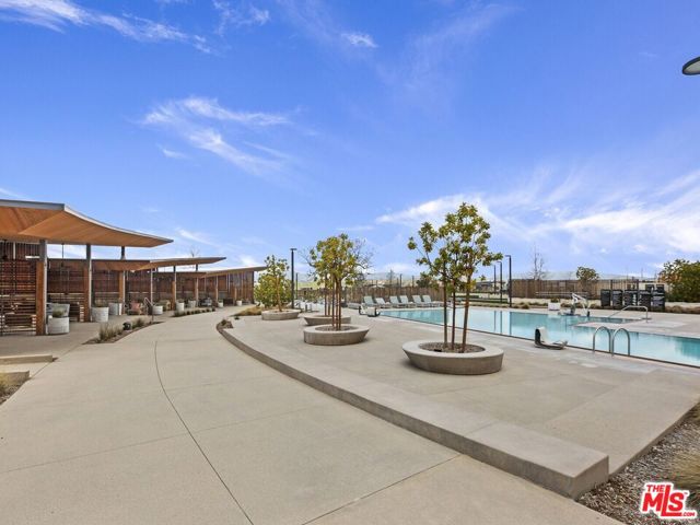 27457 Flycatcher Place, Valencia CA: https://media.crmls.org/mediaz/1e4062b5-5fbb-4ff5-8e8f-0dc4e337d4e2.jpg