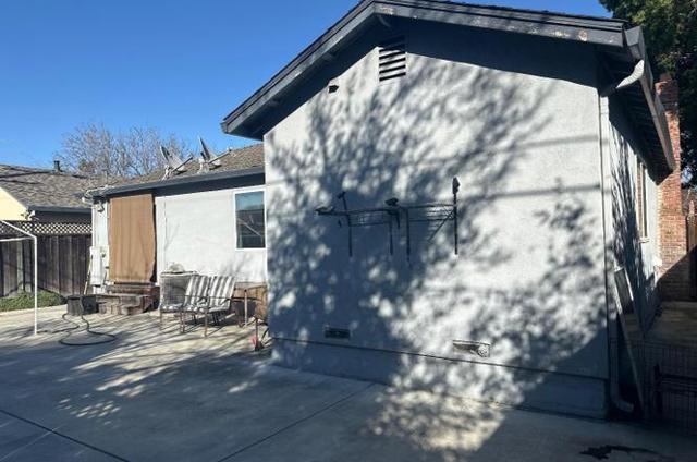 589 N Monroe street, San Jose CA: https://media.crmls.org/mediaz/1e409bc9-468c-4f7e-b2ca-6db0c7997e7f.jpg