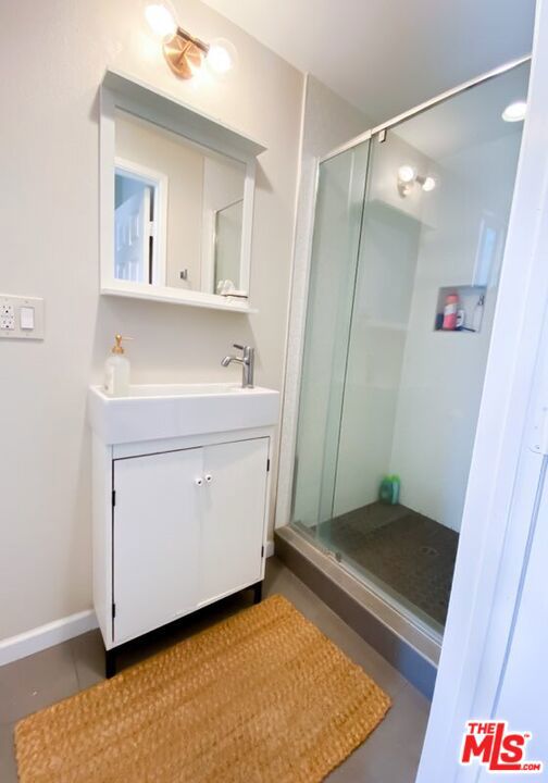 1519 Sunset Avenue, Pasadena CA: https://media.crmls.org/mediaz/1e4128a2-8512-4454-a35c-14c11e024ae6.jpg