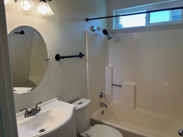 292 Perch Way, Aptos CA: https://media.crmls.org/mediaz/1e42075e-7cd9-4345-aa71-f1e8585a1485.jpg