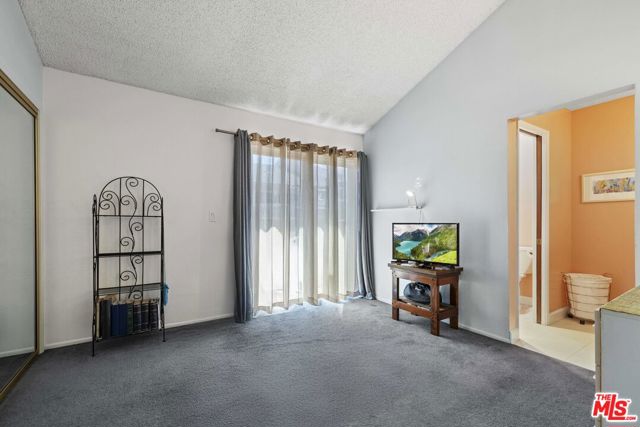 2701 Voorhees Avenue, Redondo Beach, California 90278, 2 Bedrooms Bedrooms, ,2 BathroomsBathrooms,Residential,For Sale,Voorhees,25578941