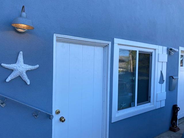 621 Mcclellan Avenue, Monterey CA: https://media.crmls.org/mediaz/1e43aeaf-599f-4b20-b67f-f7a4b9f6dca8.jpg