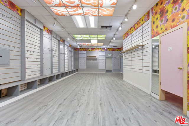  Commercial for Sale in Los Angeles, California