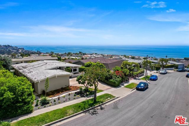 3516 Shoreheights Drive photo 8