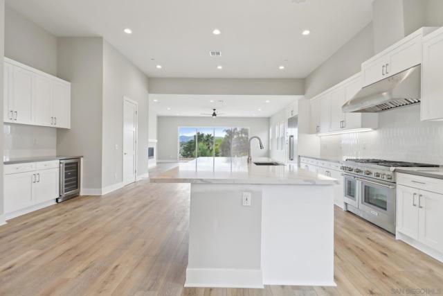 Details for 15123 Larchmont St, Poway, CA 92064