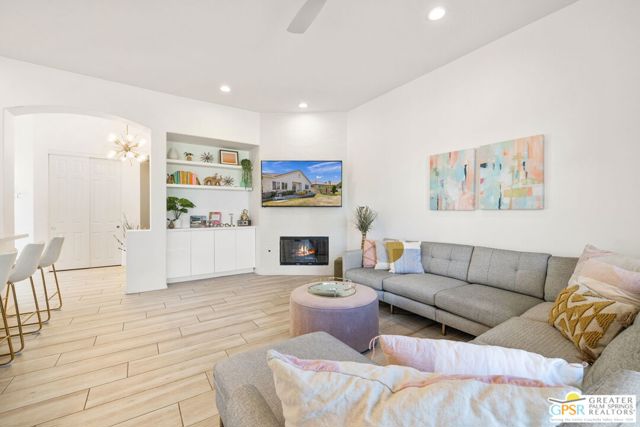 82642 Odlum Drive, Indio CA: https://media.crmls.org/mediaz/1e48d2e5-4de2-4fce-a16f-264f09ee367e.jpg