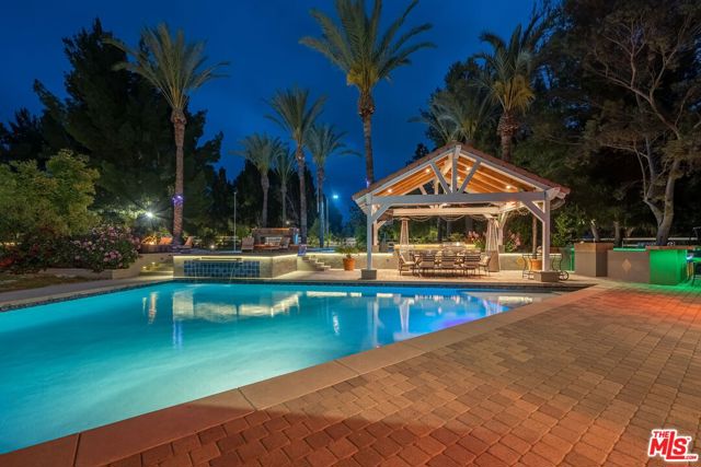 35 Saddlebow Road photo 8