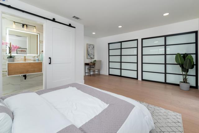 3742 Savannah Rd, Fremont CA: https://media.crmls.org/mediaz/1e492d1e-1a09-4187-acb0-eb6f99eda03e.jpg