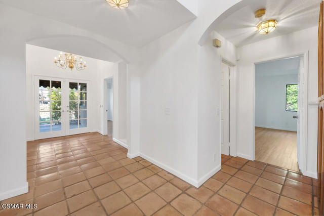 751 Wildwood Avenue, Thousand Oaks CA: https://media.crmls.org/mediaz/1e4a5448-5952-4402-8776-9fe47dc47266.jpg