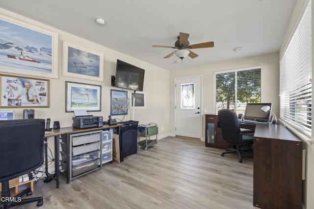 4222 Village 4, Camarillo CA: https://media.crmls.org/mediaz/1e4a59a2-a945-47f6-adf5-5ed6285e7341.jpg