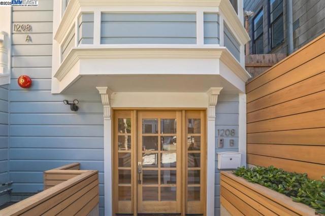 1208 Stanyan St, San Francisco CA: https://media.crmls.org/mediaz/1e4b8940-ffee-488d-a13e-23ba3be70d19.jpg