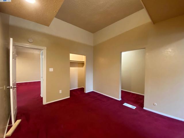 712 S 2Nd St, San Jose CA: https://media.crmls.org/mediaz/1e4bdf0a-0691-45d2-bcf4-bbb4749e4a8b.jpg