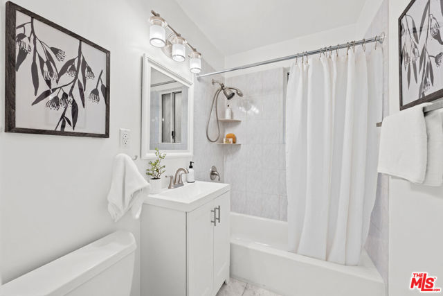 11670 W Sunset Boulevard, Los Angeles CA: https://media.crmls.org/mediaz/1e4c165b-267d-48f1-9b32-b240f6d6116a.jpg