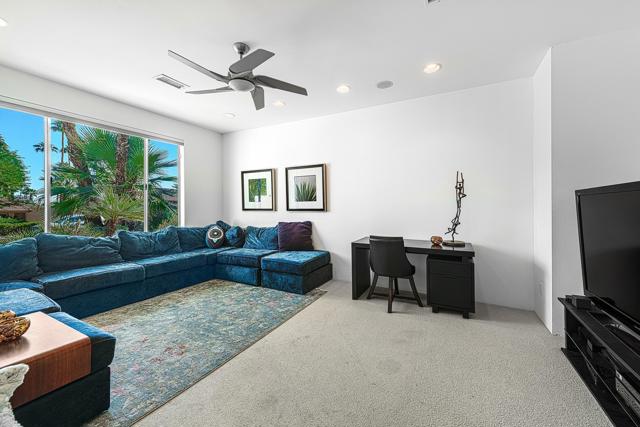 Image 26 of 32 For 71427 Estellita Drive