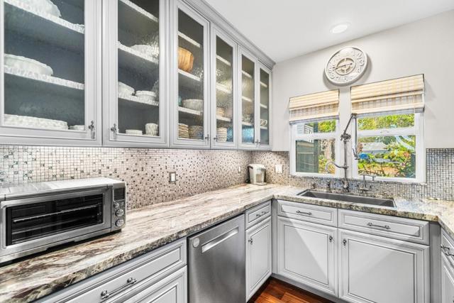 436 Camino Al Mar, La Selva Beach CA: https://media.crmls.org/mediaz/1e4c5195-8f97-47b4-b85f-4b14efebc1e0.jpg