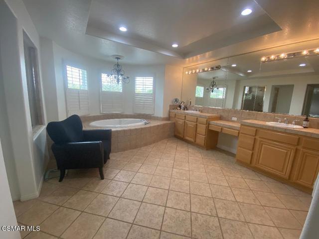 3082 Eaglewood Avenue, Thousand Oaks CA: https://media.crmls.org/mediaz/1e4c8b7e-a3ce-4c95-8fe0-8ff5fd4576f0.jpg