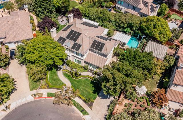 5633 Selena Ct, Pleasanton CA: https://media.crmls.org/mediaz/1e4cb67d-058e-4bad-9bb8-3b218fa7732d.jpg