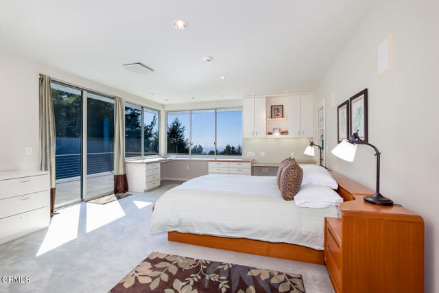 43850 Buckhorn Cove E Road, Little River CA: https://media.crmls.org/mediaz/1e4d2c8c-748c-482f-94e5-e125081a04f3.jpg