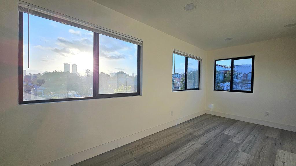 244 26th St - photo 4
