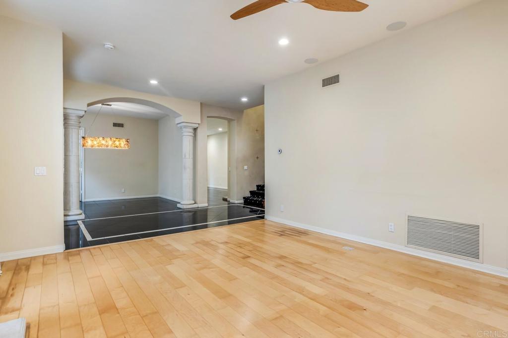 5370 Renaissance Avenue - photo 6