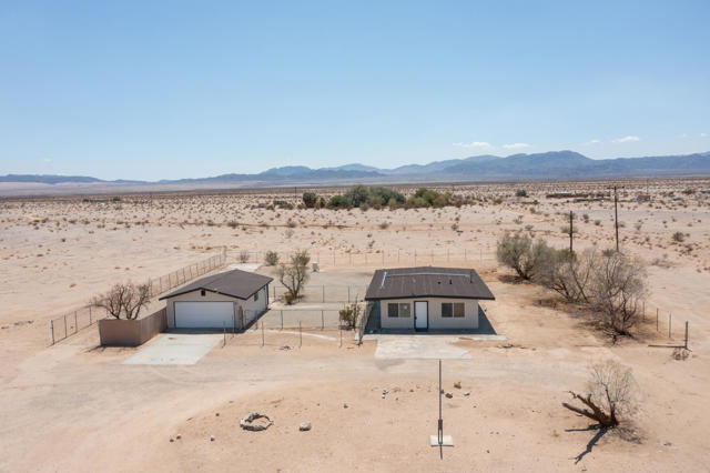 Amboy_Road_29_Palms-28 (2)