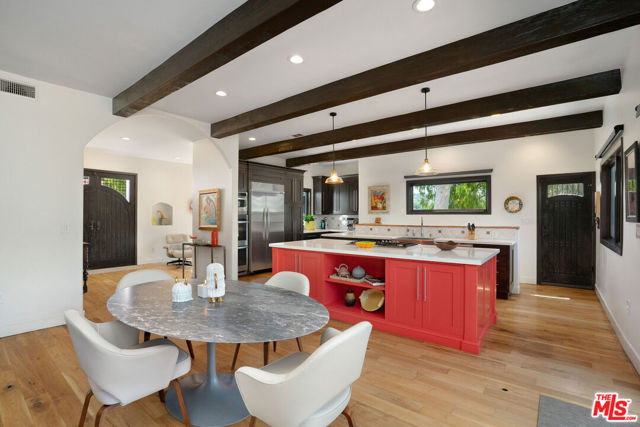 6216 Primrose Avenue, Los Angeles CA: https://media.crmls.org/mediaz/1e4f2013-3bc7-4902-991b-5dbde30ff829.jpg