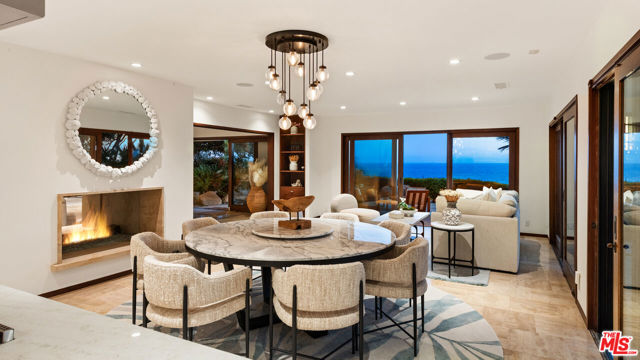 7221 Birdview Avenue, Malibu CA: https://media.crmls.org/mediaz/1e4fbc33-8204-4d34-8234-ff99533cc6ac.jpg