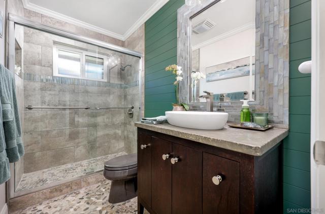 4788 Lee Ave, La Mesa CA: https://media.crmls.org/mediaz/1e501c58-0e1b-4250-9cc2-1796db7852c6.jpg