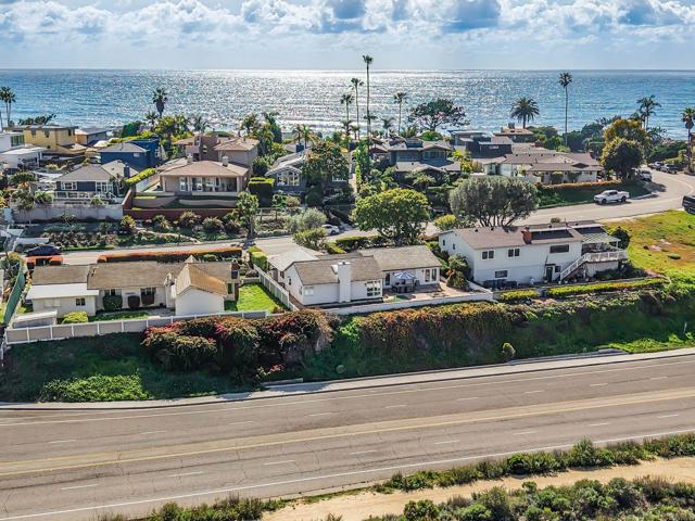 Detail Gallery Image 1 of 1 For 634 E Circle Dr, Solana Beach,  CA 92075 - 3 Beds | 2 Baths