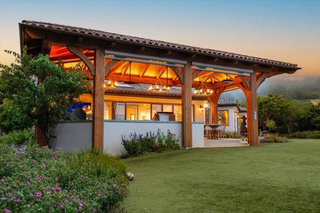 25926 Puerta Del Cajon, Monterey CA: https://media.crmls.org/mediaz/1e50ac4e-8fa7-40ee-b5de-7351047d4440.jpg