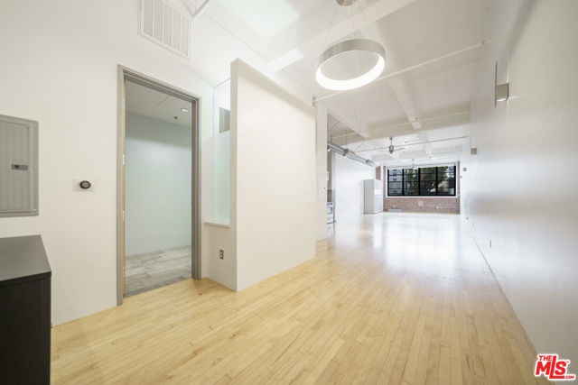 1850 Industrial Street, Los Angeles CA: https://media.crmls.org/mediaz/1e515a08-f29f-4b23-b025-8cd4ce8f7c36.jpg