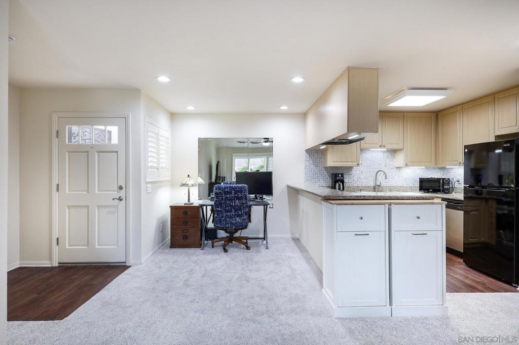 10056 Maya Linda Rd - photo 5