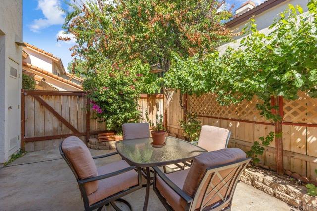 Detail Gallery Image 1 of 1 For 1651 S Juniper St #48,  Escondido,  CA 92025 - 3 Beds | 2/1 Baths