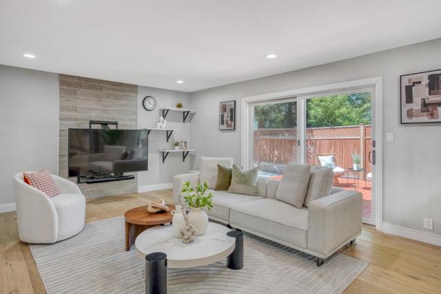 3530 Carlsbad Court, Pleasanton CA: https://media.crmls.org/mediaz/1e5463c3-1ac5-4684-b97c-8d570efa9913.jpg