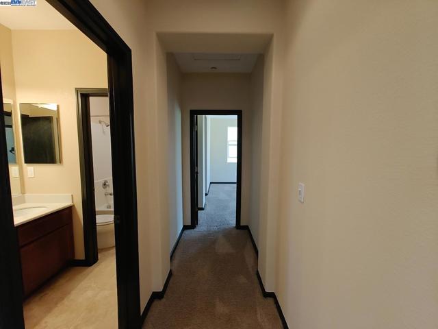 7283 Abbey Dr, Vallejo CA: https://media.crmls.org/mediaz/1e5497cd-b4ea-4613-8ed6-5dcd46b6f677.jpg