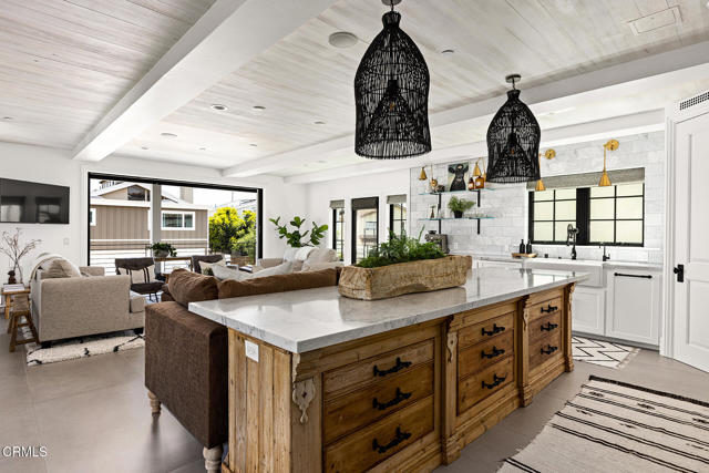 Detail Gallery Image 22 of 41 For 1173 Norwich Ln, Ventura,  CA 93001 - 4 Beds | 4/1 Baths