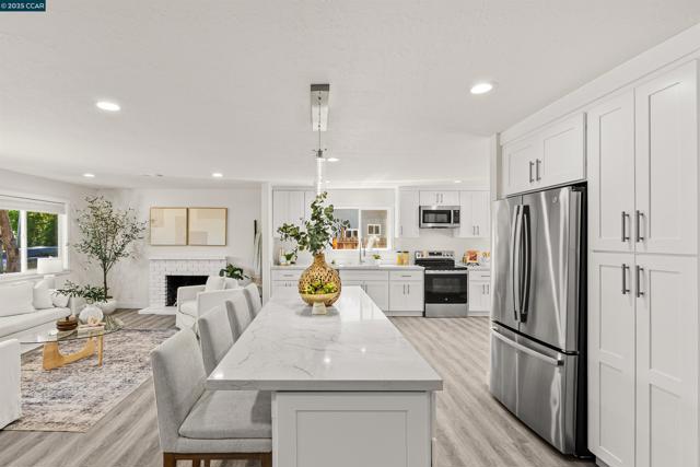 3319 Claudia Dr, Concord CA: https://media.crmls.org/mediaz/1e55453d-7dcd-4aa0-84d4-4a5840237ce2.jpg